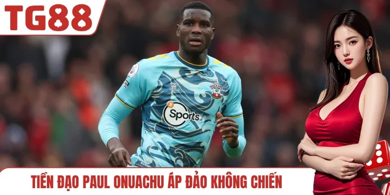 Tiền đạo Paul Onuachu áp đảo không chiến